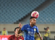 U8国际-关于拜仁慕尼黑训练开放日，今晨再遭质疑引欢呼，中超在即，更衣室氛围转暖的信息