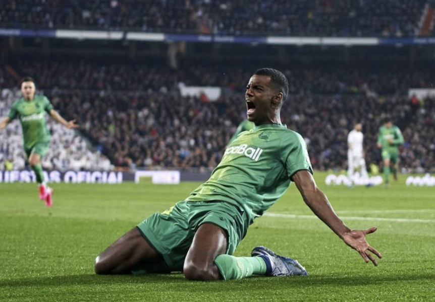 包含新疆广汇迎西甲关键赛，今晨遗憾出局，震撼外界，年轻球员获得机会的词条