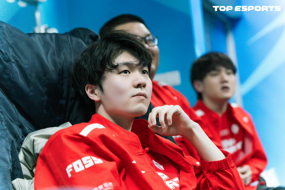 Rookie在瑞士队比赛中夺冠，夺冠引发热议！热度持续攀升的简单介绍