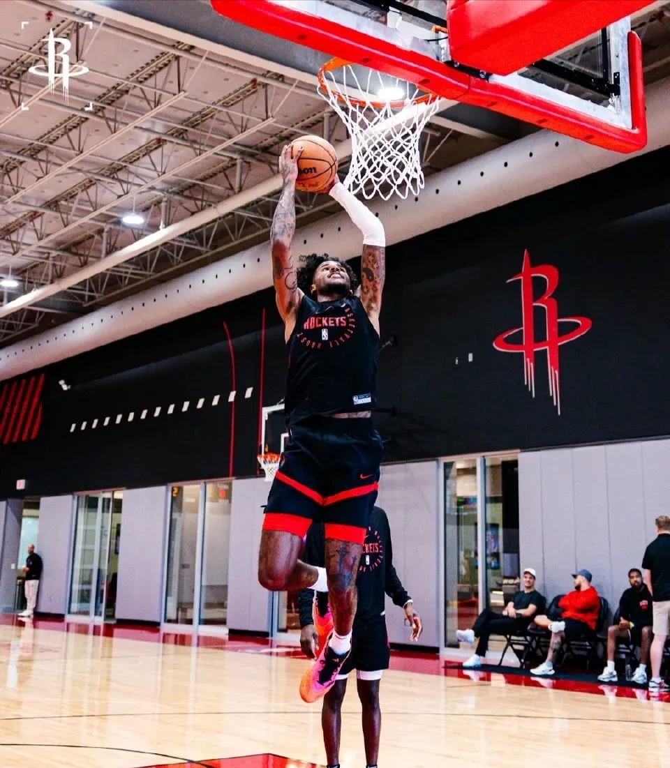 清晨奥兰多魔术备战NBA常规赛，状态回暖细节曝光，底气十足，更衣室氛围转暖的简单介绍