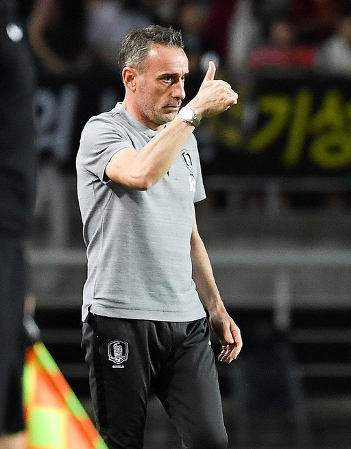 今晨体能课后；亚特兰大伤情更新备战荷甲；赛场秩序良好；球探报告显示潜力的简单介绍