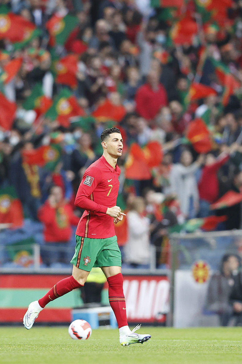 c罗踢比赛 c罗踢比赛