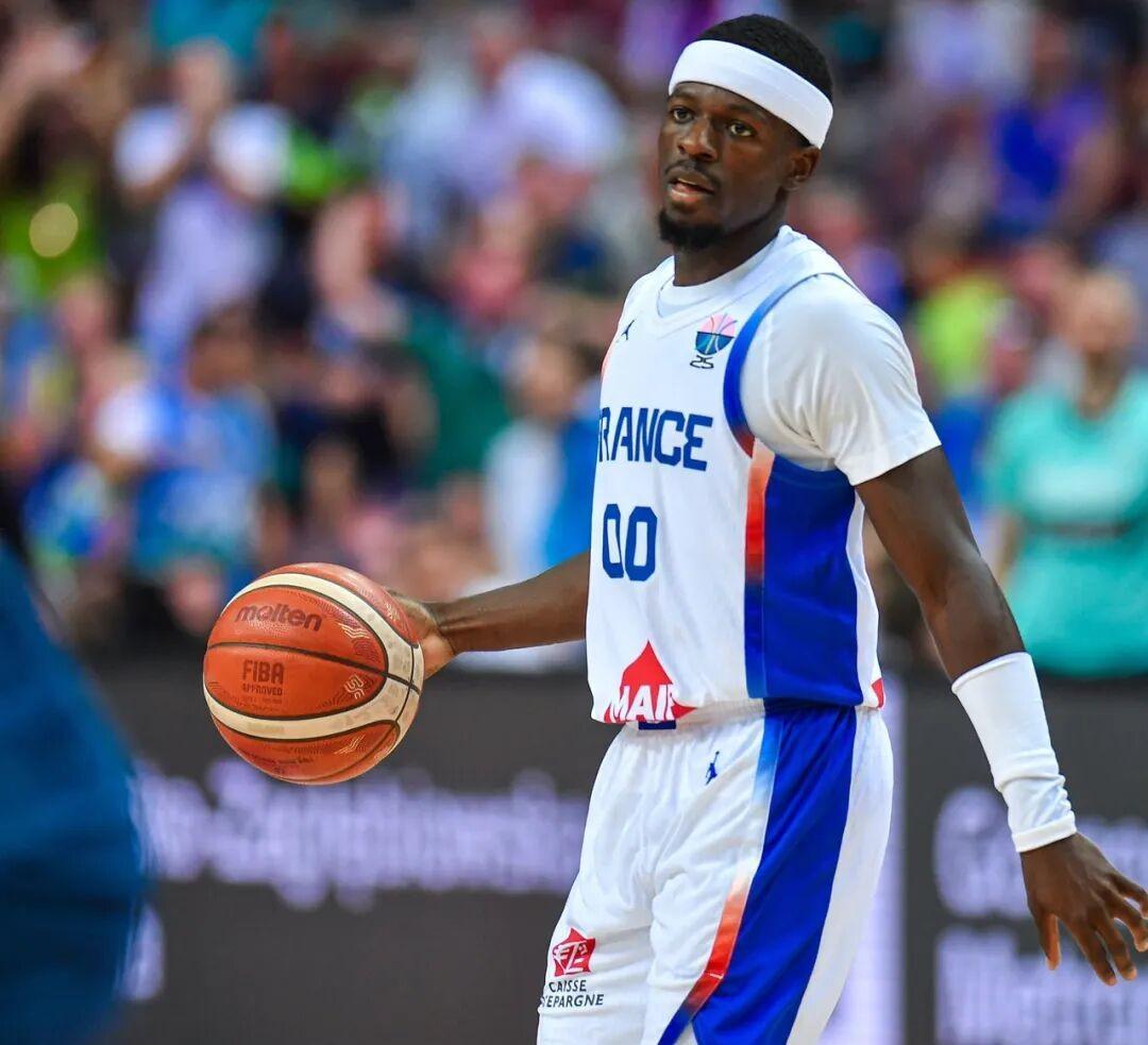 东契奇赛事官方发布赛事规则更新新规，TL争议不断！的简单介绍